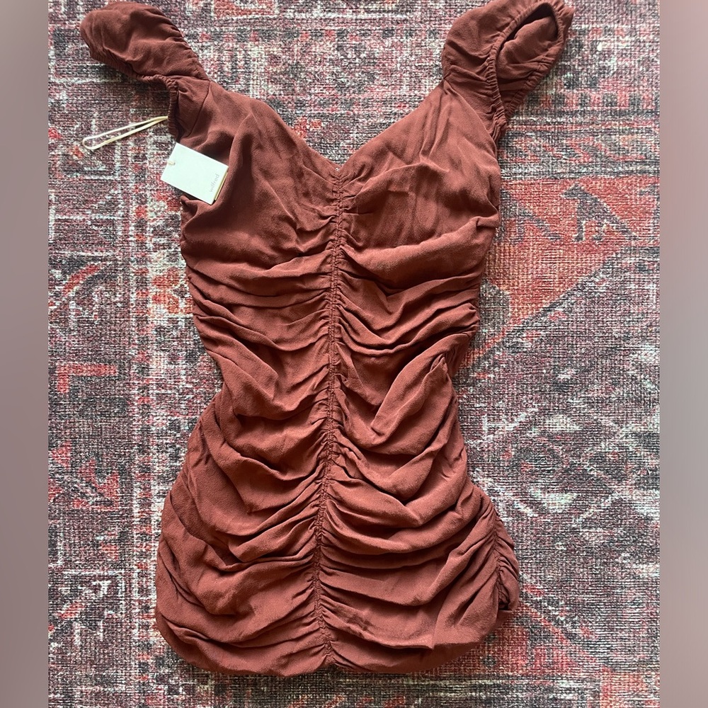 Aritzia Veda Maroon Ruched Mini Dress